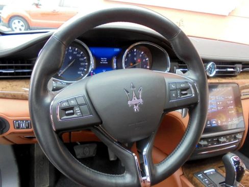 Used 2018 Maserati Quattroporte S GranLusso Q4 image 15