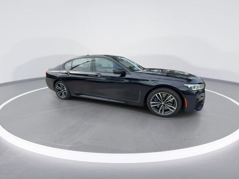 Used 2020 BMW 750i xDrive AWD/4WD image 9