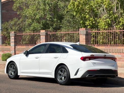 Used 2021 Kia K5 LX FWD image 4