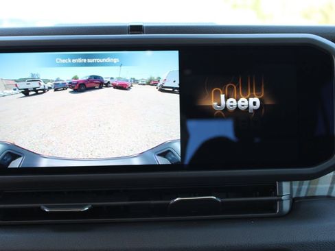 New 2026 Jeep Gladiator Sport AWD/4WD image 18
