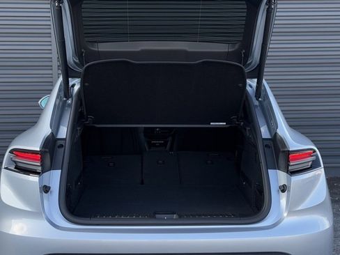 New 2025 Porsche Macan Electric image 39