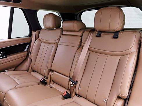 Used 2025 Land Rover Range Rover SE AWD/4WD image 46