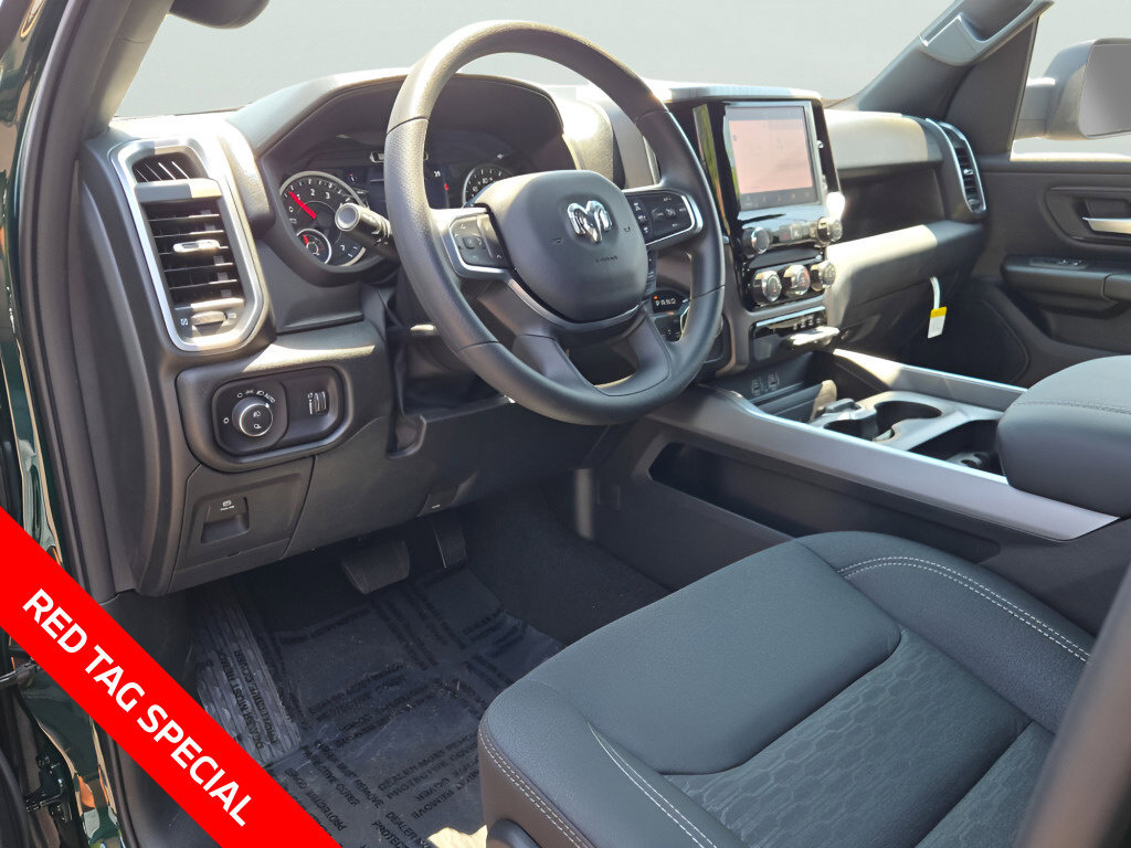 New 2026 RAM 1500 Express AWD/4WD image 25