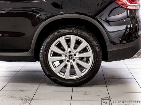 Used 2020 Mercedes-Benz GLC 300 SUV w/ Parking Assistance Package image 8