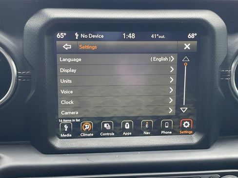 Used 2022 Jeep Gladiator Overland w/ Popular Equipment Package image 16