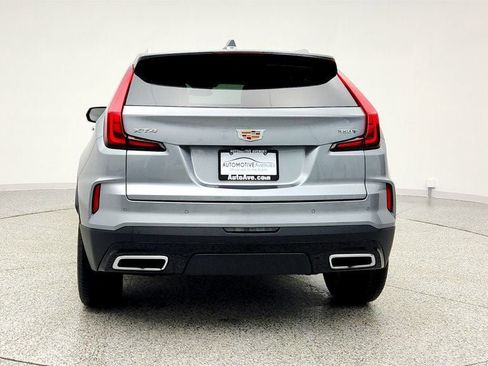 Used 2024 Cadillac XT4 Premium Luxury image 6