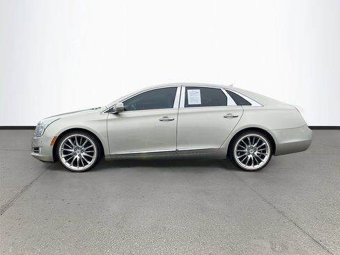 Used 2013 Cadillac XTS Platinum FWD image 4