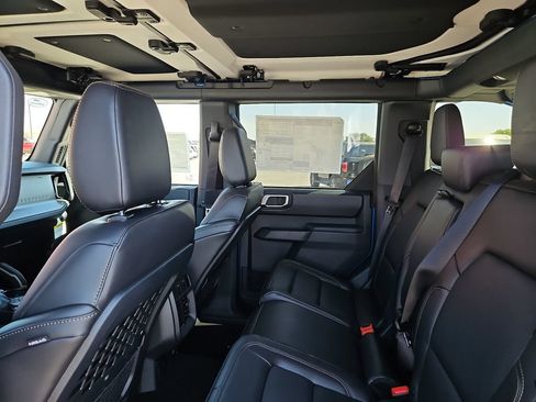 New 2026 Ford Bronco Badlands AWD/4WD image 19