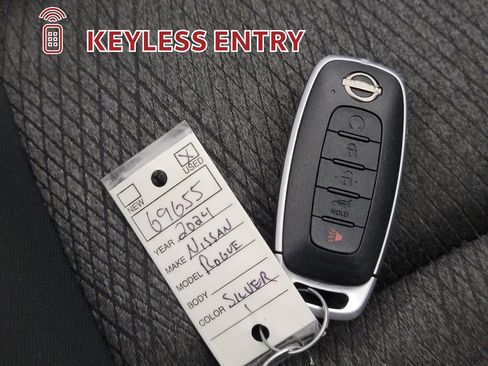 Used 2024 Nissan Rogue SV image 31