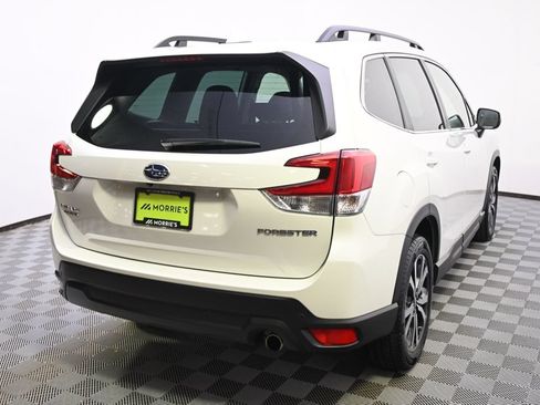 Used 2023 Subaru Forester Limited AWD/4WD image 6