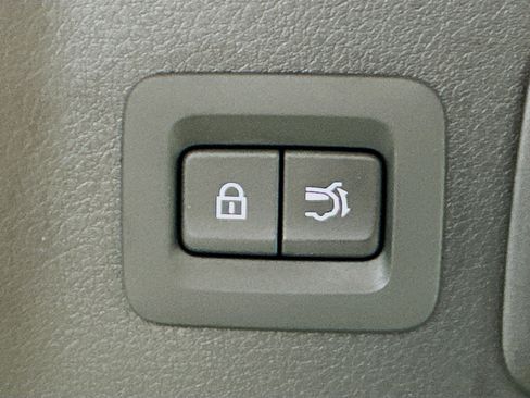 Used 2024 MAZDA CX-90 Plug-In Hybrid w/ Preferred image 31