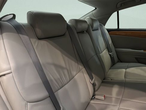 Used 2006 Toyota Avalon XLS image 13