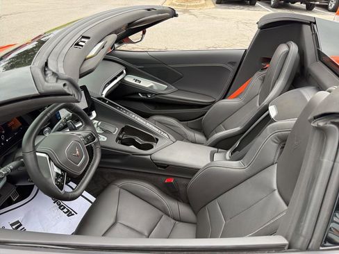 Used 2025 Chevrolet Corvette Stingray Convertible w/ Battery Protection Package RWD image 14