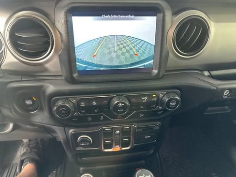 Used 2021 Jeep Wrangler Unlimited Sport AWD/4WD image 9