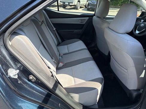 Used 2018 Toyota Corolla LE FWD image 11