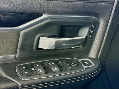 Used 2020 RAM 2500 Laramie image 12