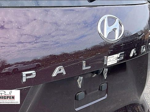 Used 2024 Hyundai Palisade Calligraphy image 8