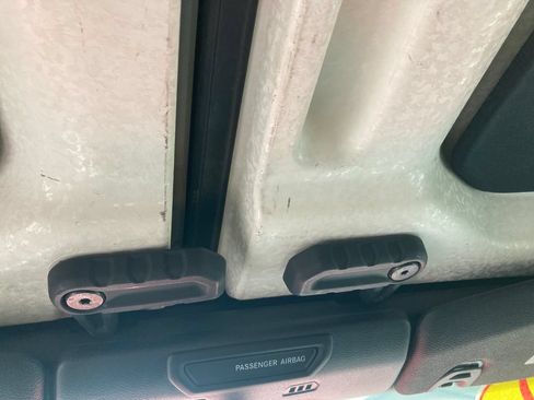 Used 2019 Jeep Wrangler Unlimited Sport S AWD/4WD image 27