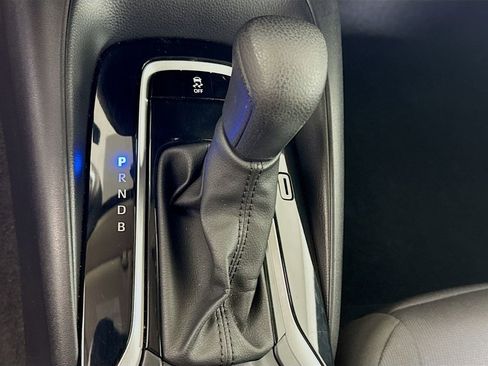 Used 2024 Toyota Corolla LE image 17