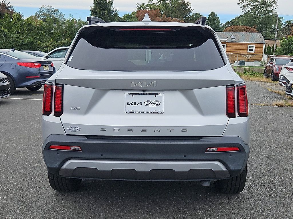 Certified 2022 Kia Sorento X-Line EX AWD/4WD image 6