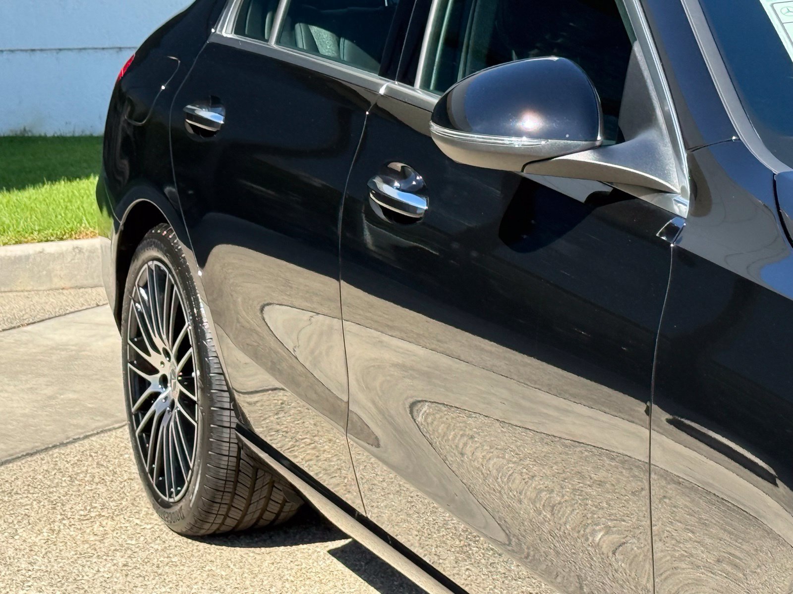 Used 2025 Mercedes-Benz C 300 Sedan image 9