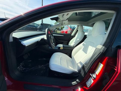 Used 2023 Tesla Model 3 Standard Range RWD image 9