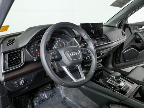 Used 2024 Audi Q5 2.0T Premium AWD/4WD image 5