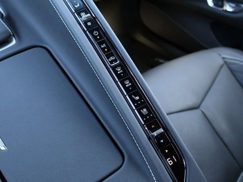 Certified 2024 Chevrolet Corvette Stingray Preferred Cpe w/ 2LT image 17