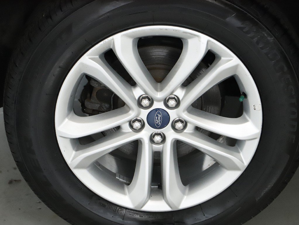 Used 2019 Ford Edge SEL w/ Equipment Group 201A AWD/4WD image 14