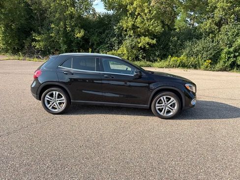 Used 2020 Mercedes-Benz GLA 250 4MATIC image 16