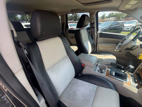 Used 2009 Jeep Grand Cherokee Limited image 13
