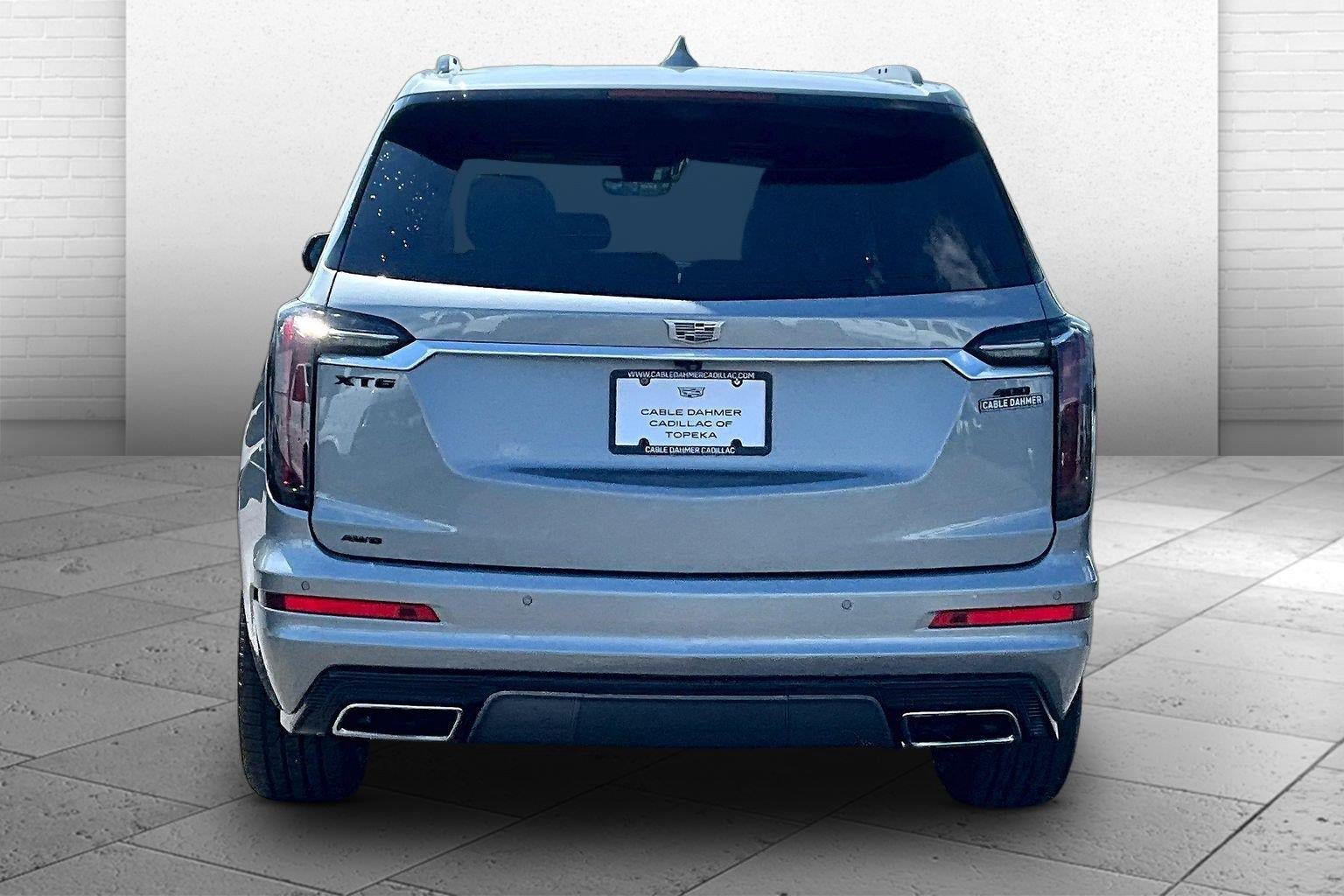 Used 2024 Cadillac XT6 Sport w/ Technology Package AWD/4WD image 3
