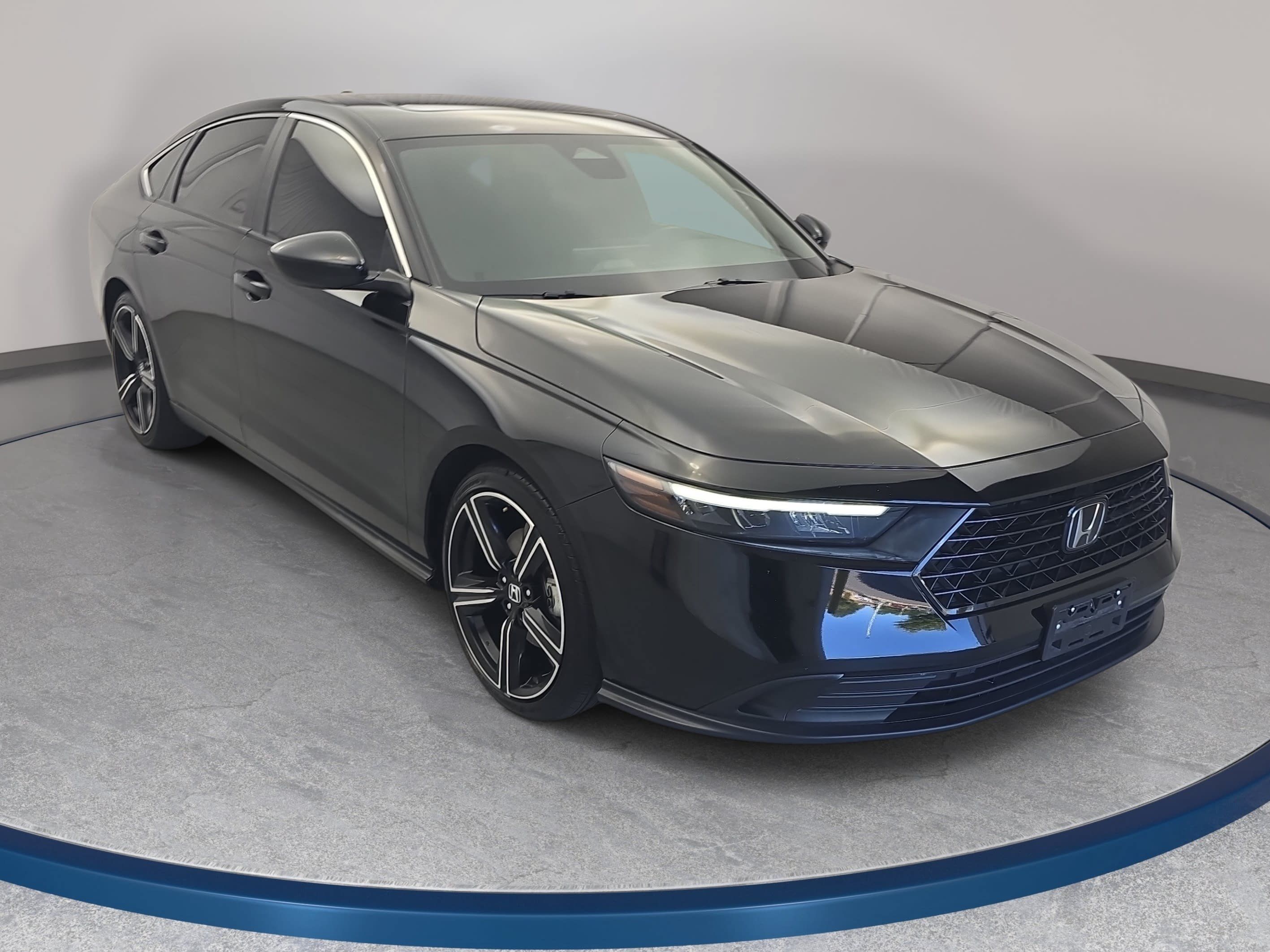 Certified 2025 Honda Accord Sport image 3