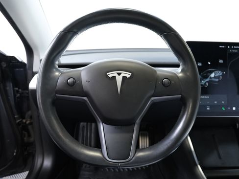 Used 2019 Tesla Model 3 Performance image 38
