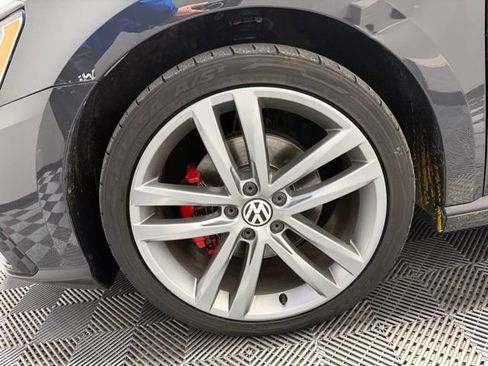 Used 2018 Volkswagen Passat 2.0T R-Line image 37