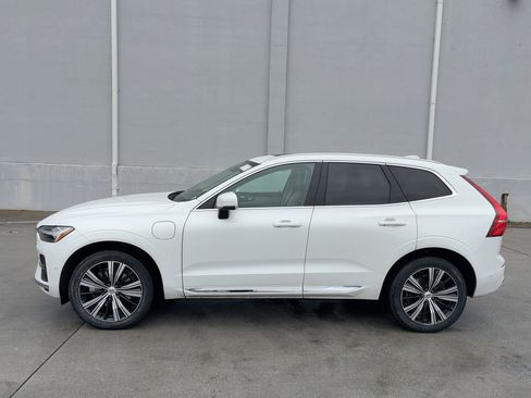 Certified 2023 Volvo XC60 T8 Plus w/ Protection Package Premier image 2