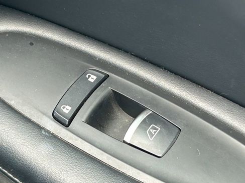 Used 2019 INFINITI QX50 Luxe AWD/4WD image 37