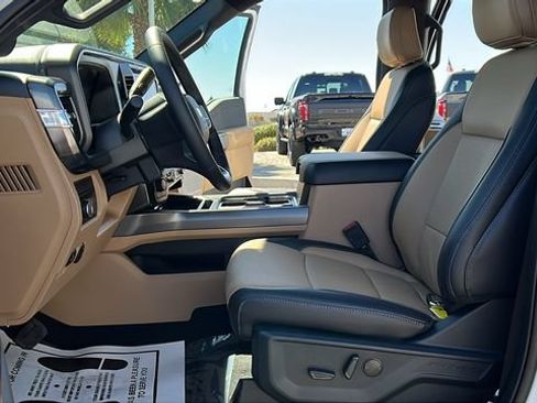 New 2026 Ford F250 Lariat w/ Chrome Package AWD/4WD image 18