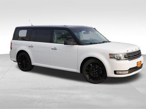Used 2016 Ford Flex Limited w/ Limited Appearance Package AWD/4WD image 2