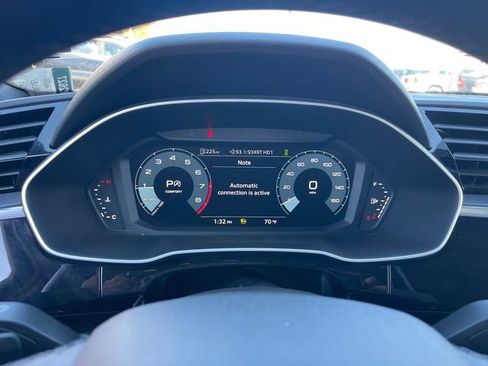 Used 2023 Audi Q3 2.0T Premium image 12