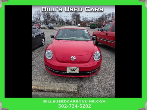 Used 2013 Volkswagen Beetle 2.0T image 1