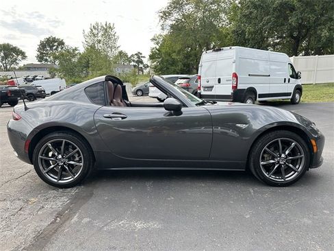 Used 2019 MAZDA MX-5 Miata RF Grand Touring image 11