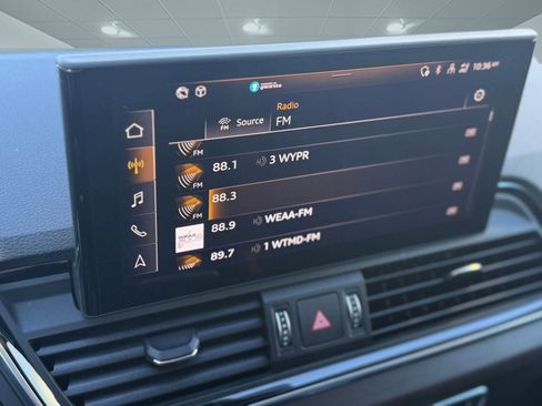 Used 2021 Audi Q5 Premium w/ Convenience Package image 24