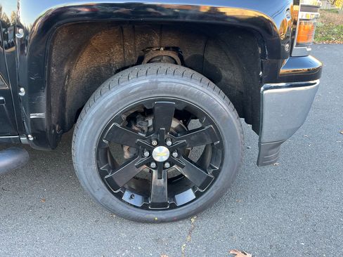 Used 2015 Chevrolet Silverado 1500 LT w/ Rally 2 Edition image 25