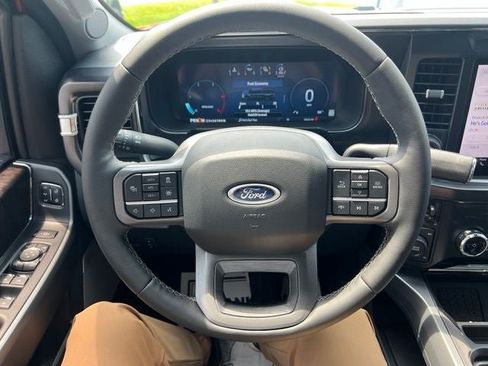 Used 2026 Ford F250 Lariat w/ Black Appearance Package AWD/4WD image 18