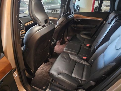Certified 2023 Volvo XC90 B6 Plus image 13