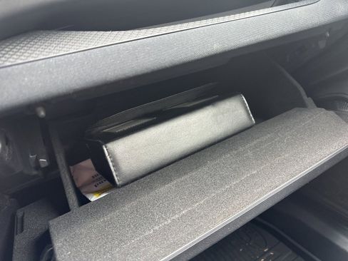 Used 2020 Subaru Outback Premium image 9