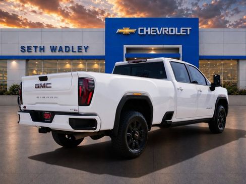Used 2024 GMC Sierra 3500 AT4 AWD/4WD image 7
