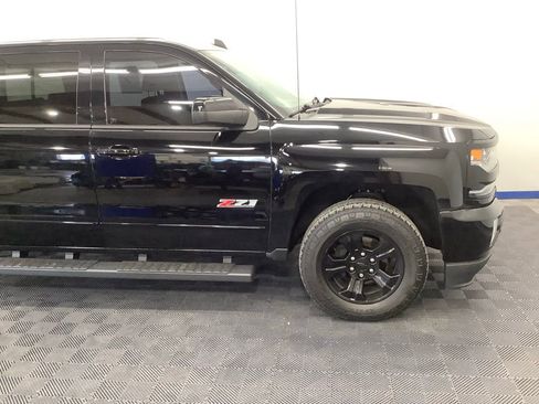 Used 2017 Chevrolet Silverado 1500 LTZ Z71 w/ LTZ Plus Package AWD/4WD image 22
