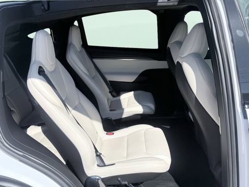 Used 2022 Tesla Model X Plaid image 51